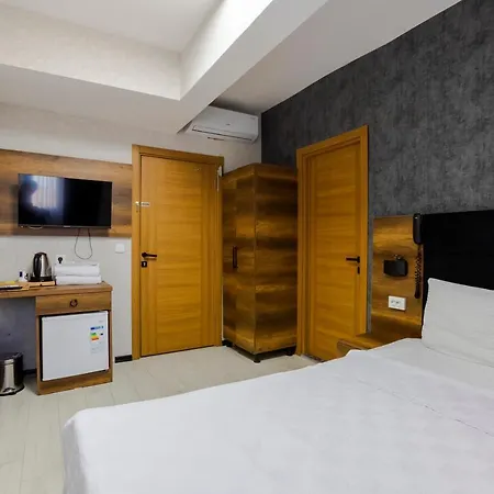 Hotel Acar Airport +plus *