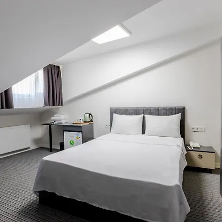 Hotel Acar Airport +plus *